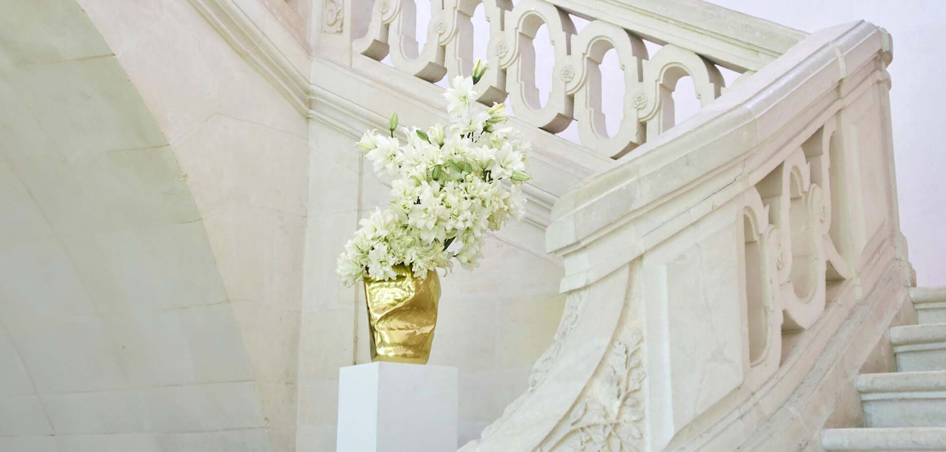 Hotel & Restaurant Contemporary Floral Artistry | Preeminent Brands and Haute Hospitality | The Floral Couturier